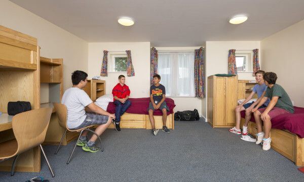 Språkkurs engelska Dickers