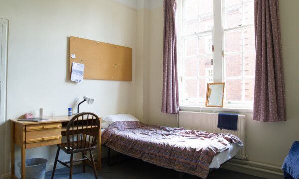 Språkresa boende på residens – Cambridge