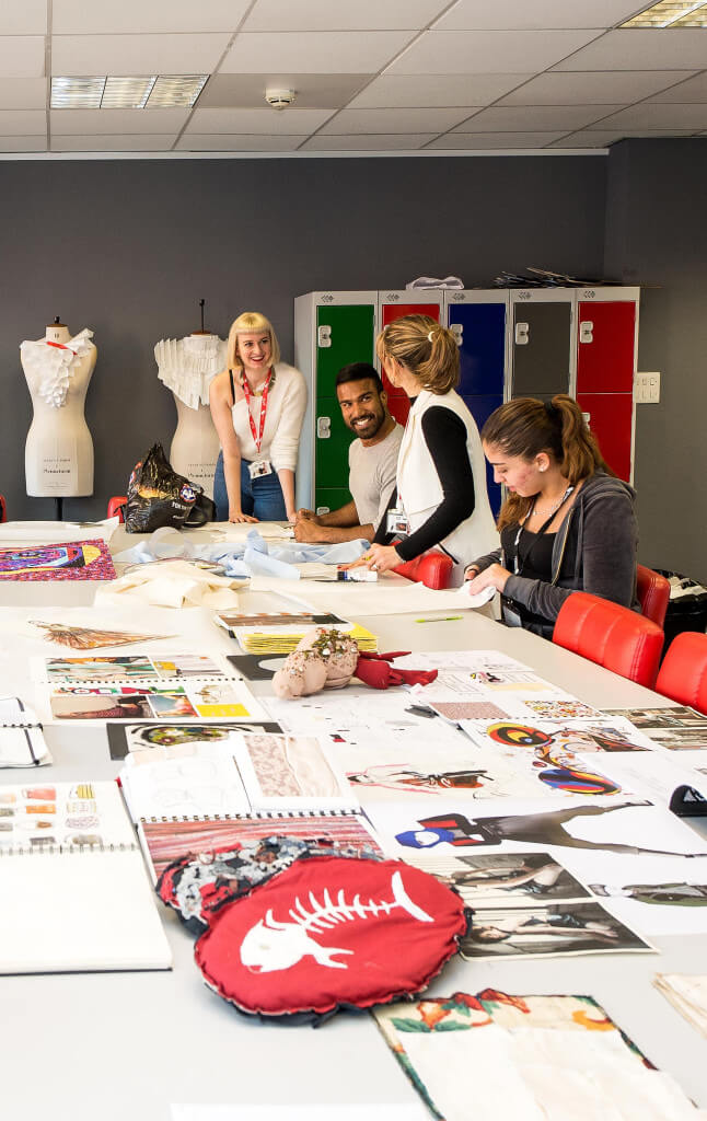 Studier på design och fashion- Studenter